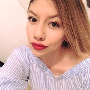 Meet your Posher, Selene